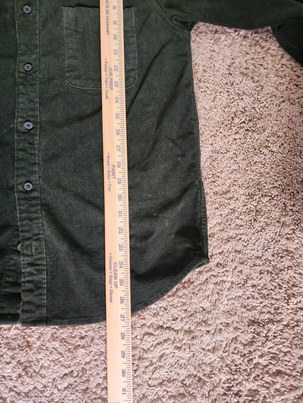 Everlane Men’s Forest Green Corduroy Button-Down Shirt - Picture 7 of 8